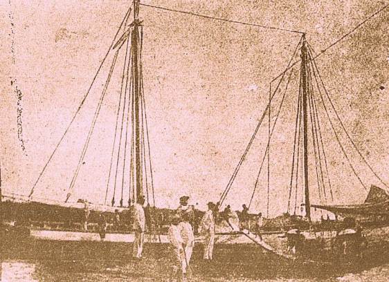 Barco tradicional utilizado no transporte de sal