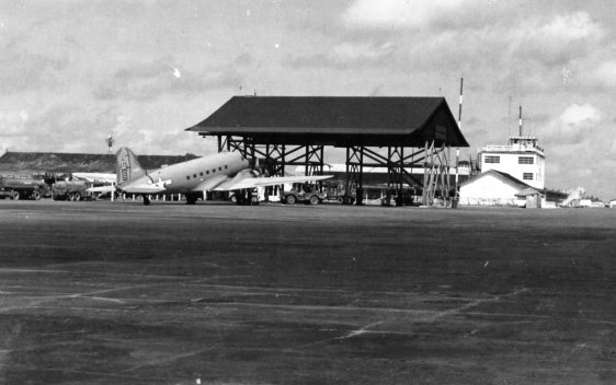 Na foto vemos um C-47 Dakota em Parnamirim Field. Certamente este marco ajudou na construção desta grande base aérea