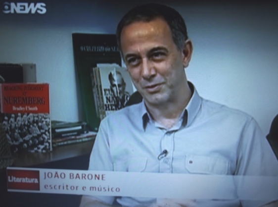 João Barone no programa Globo News Literatura.